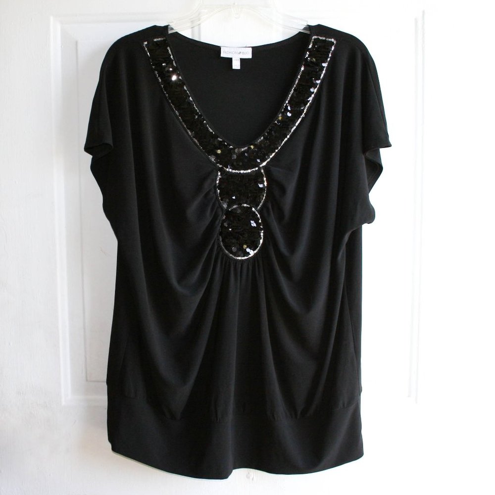 (NWOT) Fashion Bug Women's Sequin Top Size: 14/16W